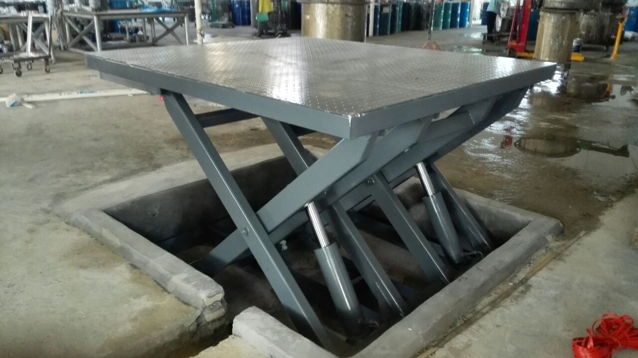 剪叉升降平臺(tái)